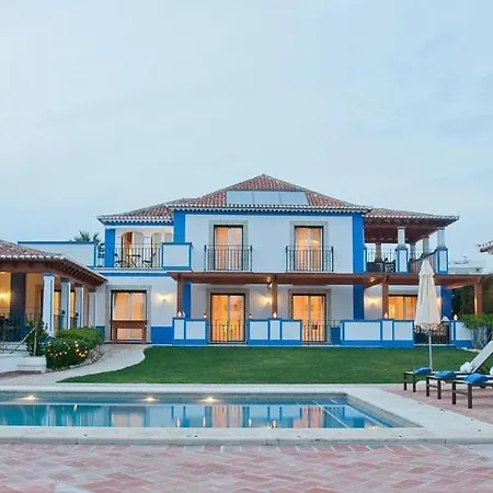 Olhos De Agua Sleeps 10 Pool Air Con Wifi Villa