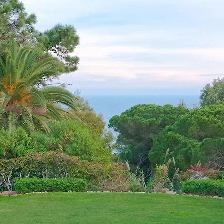 Olhos De Agua Sleeps 10 Pool Air Con Wifi Villa *